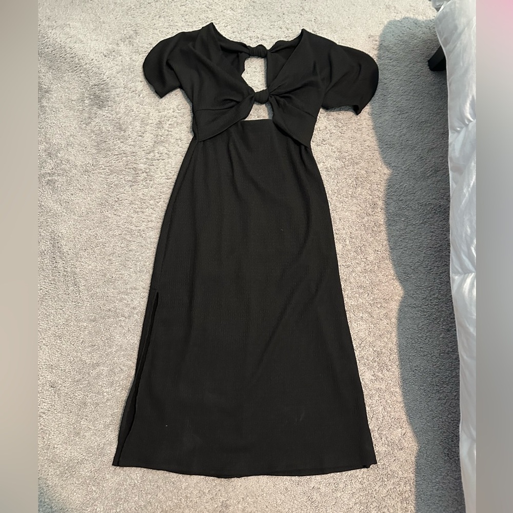 ASTR the Label - Normandie midi dress black knot puff sleeve